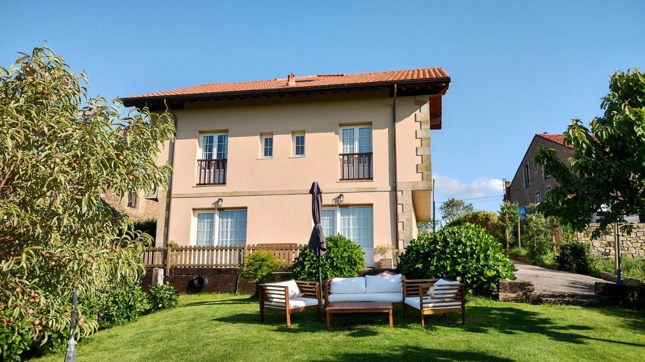 Apartamentos Corona Comillas Extérieur photo