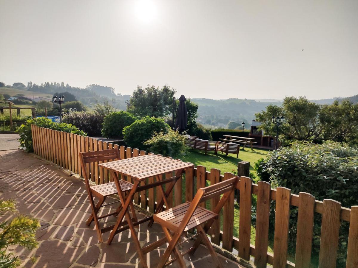 Apartamentos Corona Comillas Extérieur photo