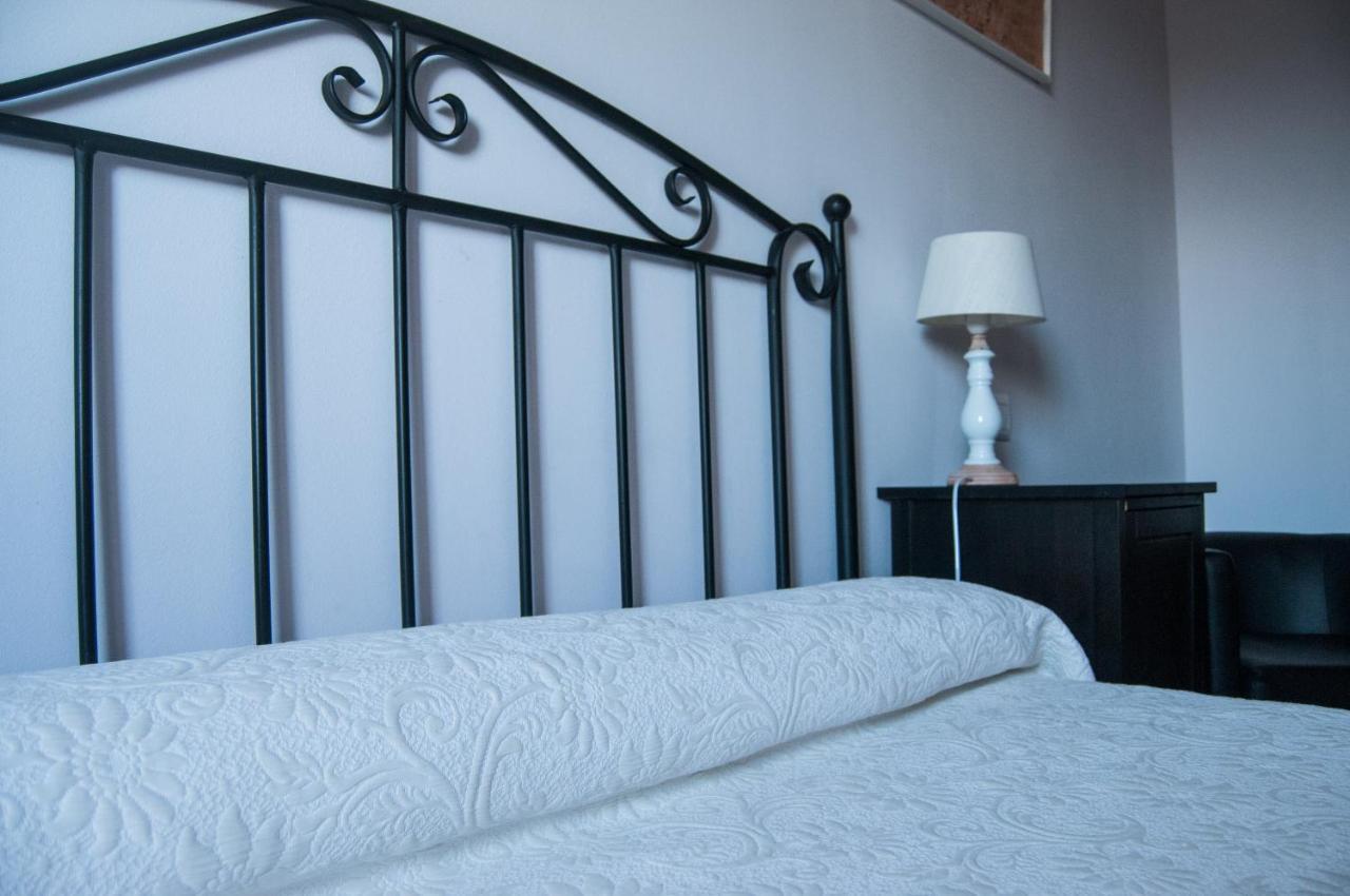 Apartamentos Corona Comillas Extérieur photo