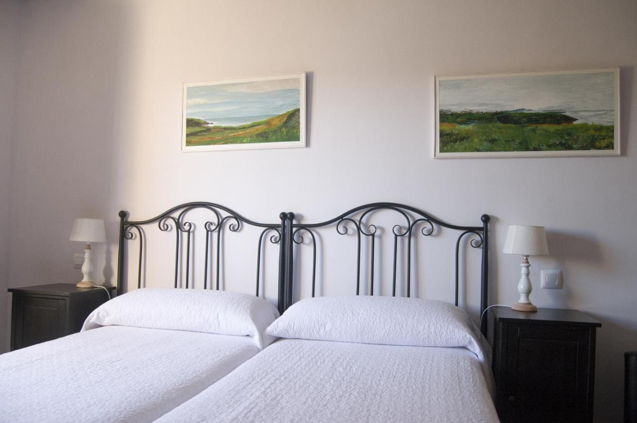 Apartamentos Corona Comillas Extérieur photo
